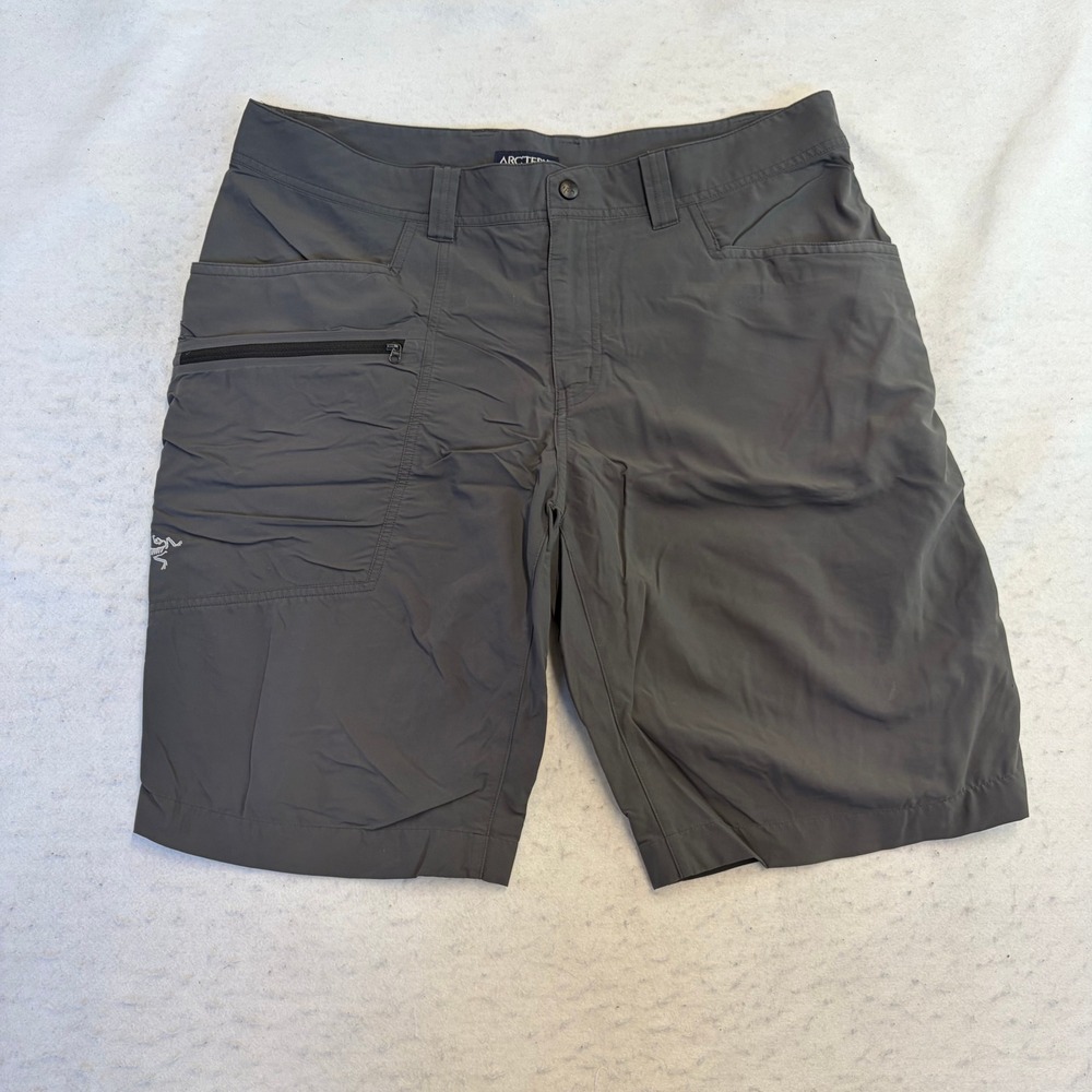 Arcteryx Palisade Cargo Shorts Mens 36 Grey Hiking Outdoor